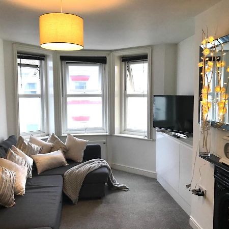 Bright City Center Apartment - Close To Beach 伯恩茅斯 外观 照片